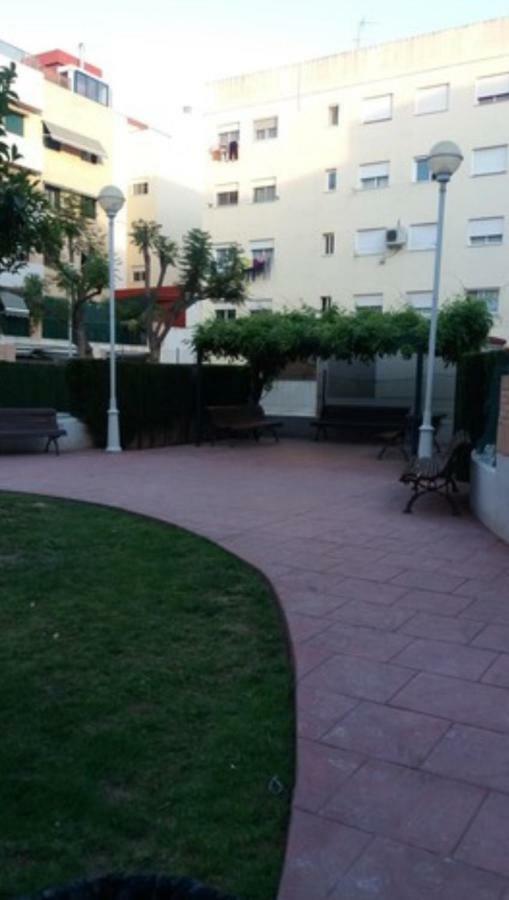 Habitación cerca a playa. Desayuno y piscina Alboraia Exterior foto